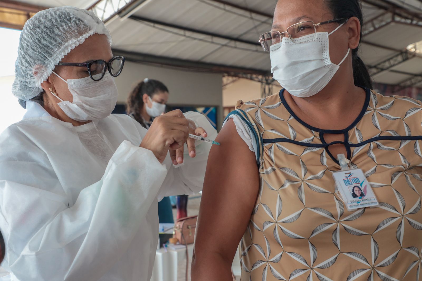 Mais de 20 mil trabalhadores da saúde já foram imunizados